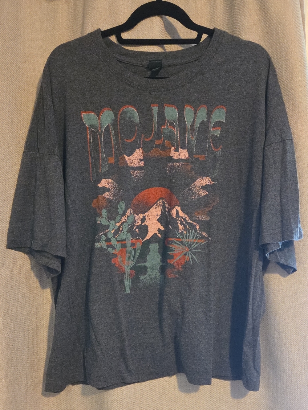 Women's Mojave Graphic Tee - Dark Gray